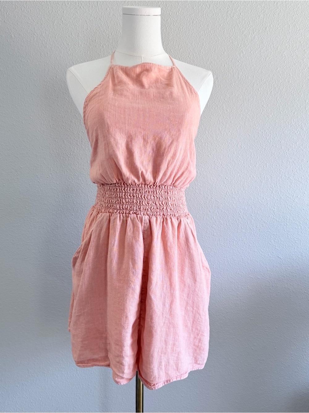 American Eagle Romper Tie Back Smocked Waist Halter Salmon Pink Linen Blend L